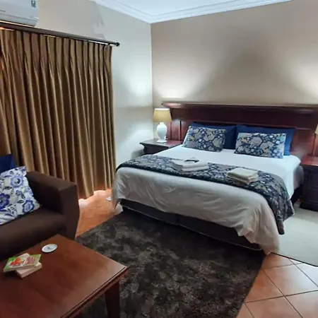Loerie'S Nest Apartment Pretoria Room photo