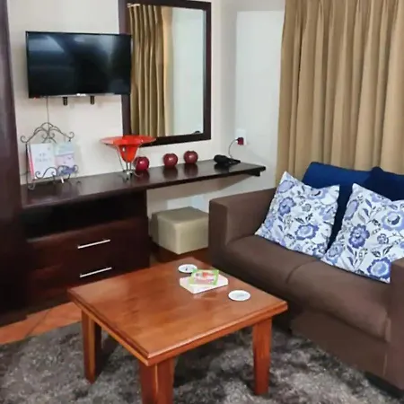 Loerie'S Nest Apartment Pretoria Room photo